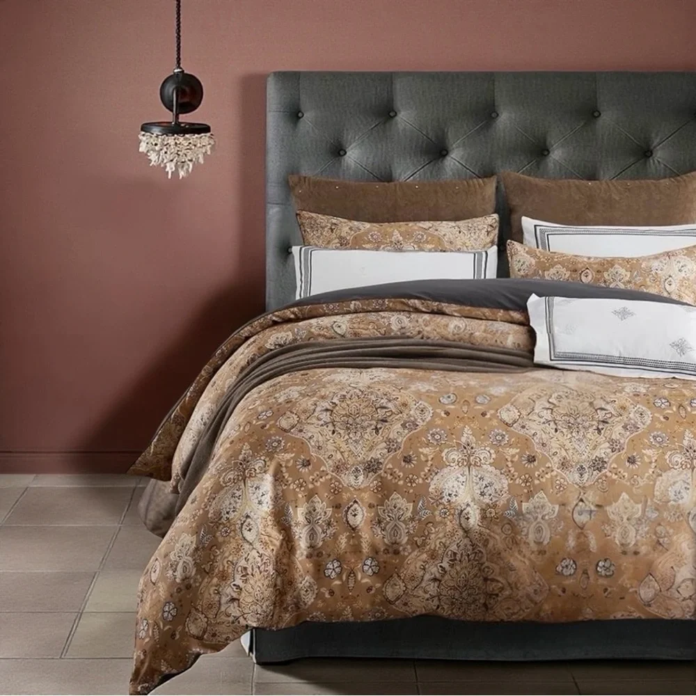 NEW West Elm Beige Floral Damask Paisley Queen / King Bedding Duvet & Sham Set
